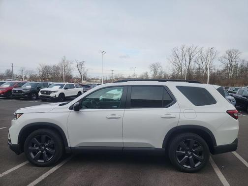 2023 Honda Pilot Sport