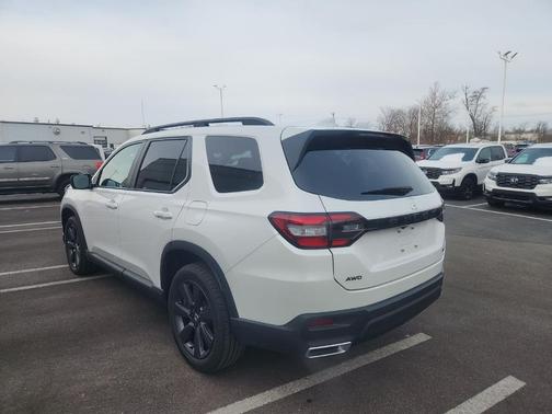 2023 Honda Pilot Sport