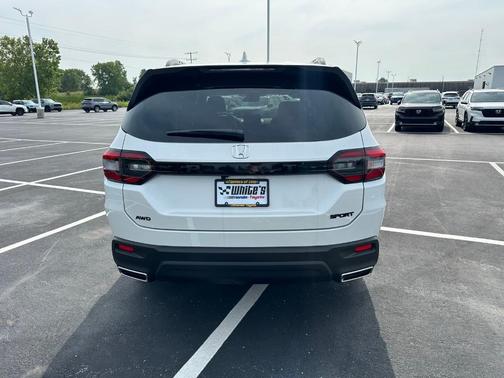 2025 Honda Pilot Sport