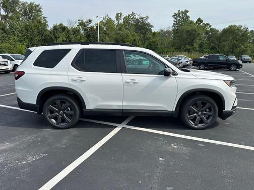 2025 Honda Pilot Sport