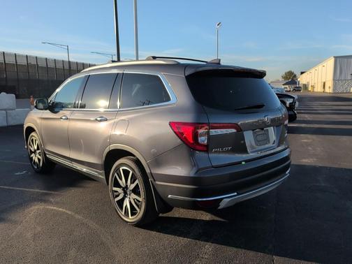 2021 Honda Pilot Touring 7-Passenger