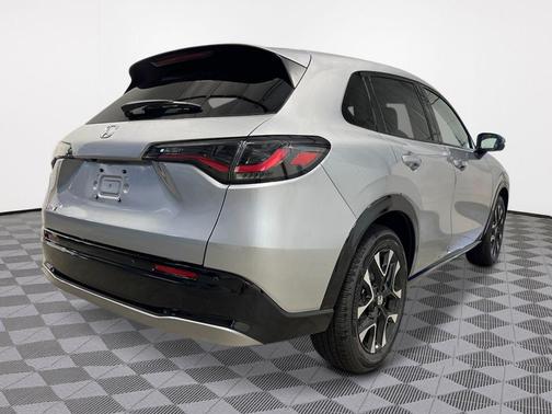 Silver Metallic 2026 Honda HR-V EX-L