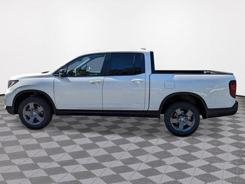 Platinum White Pearl 2026 Honda Ridgeline TrailSport