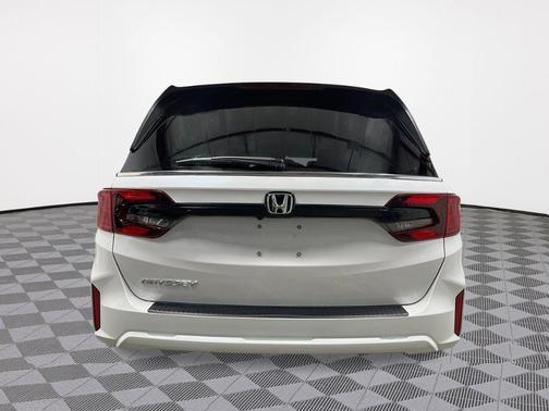 Platinum White Pearl 2026 Honda Odyssey EX-L