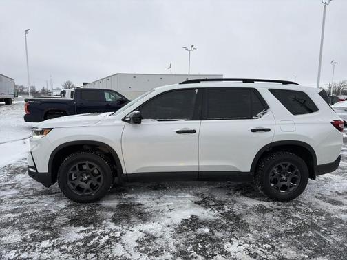 2025 Honda Pilot TrailSport