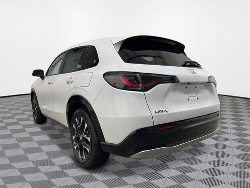 Platinum 2027 Honda HR-V EX-L