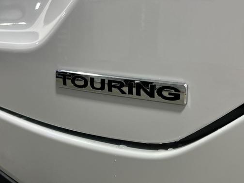 Platinum 2026 Honda Pilot Touring