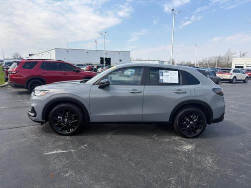 Urban Gray Pearl 2024 Honda HR-V Sport