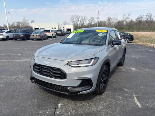 Urban Gray Pearl 2024 Honda HR-V Sport