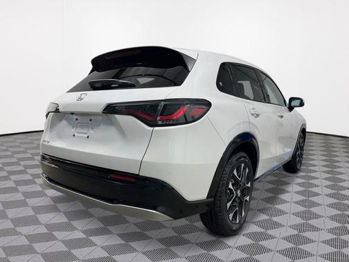 Platinum 2026 Honda HR-V EX-L