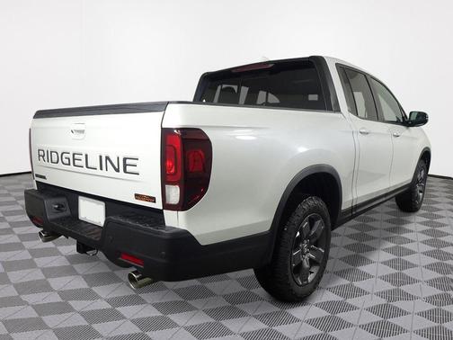 Platinum White Pearl 2026 Honda Ridgeline TrailSport
