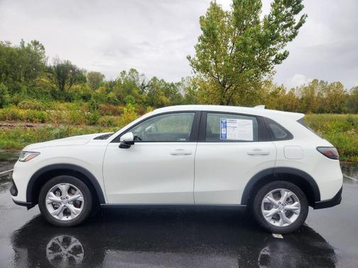 2023 Honda HR-V LX