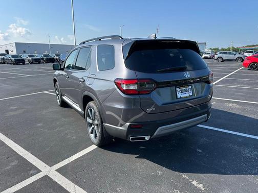 2025 Honda Pilot Elite