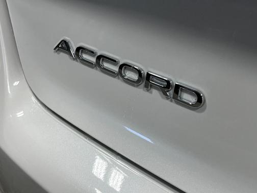 Platinum White Pearl 2026 Honda Accord Hybrid EX-L