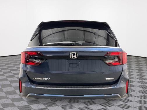 Smoke 2026 Honda Odyssey Touring