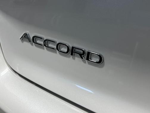 Platinum 2026 Honda Accord SE