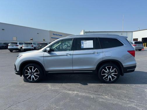 2021 Honda Pilot Touring 8-Passenger