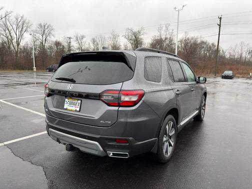 2025 Honda Pilot Elite
