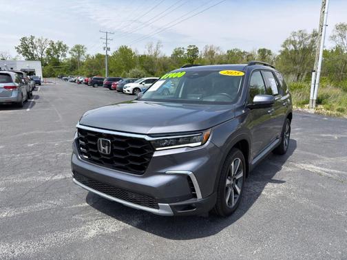 Gray 2025 Honda Pilot Elite