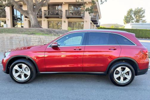 2018 Mercedes-Benz GLC 300 Base