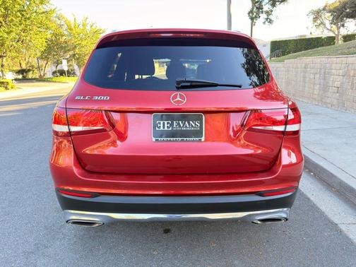2018 Mercedes-Benz GLC 300 Base