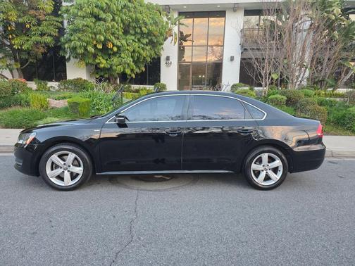 2014 Volkswagen Passat 1.8T S