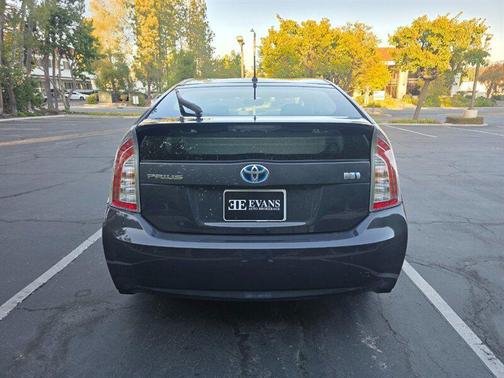 Winter Gray Metallic 2015 Toyota Prius Two