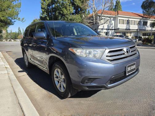 2012 Toyota Highlander SE