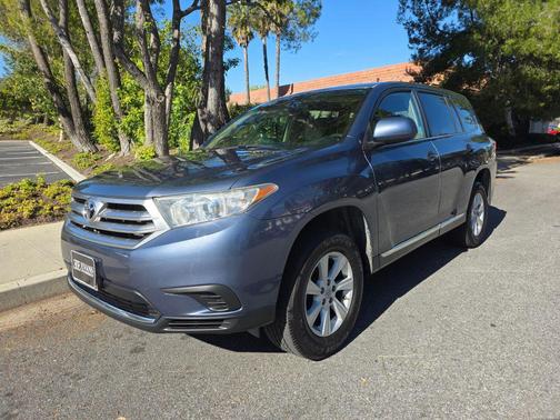 2012 Toyota Highlander SE
