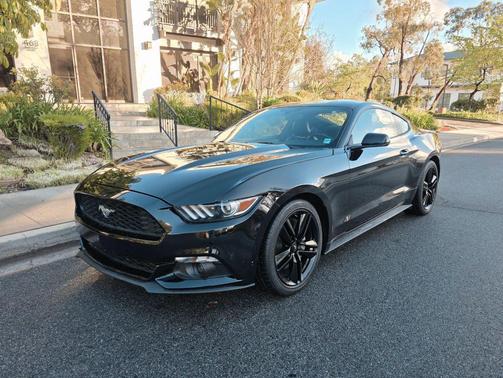 2016 Ford Mustang EcoBoost Premium