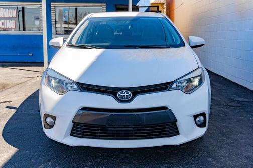 Photo 2 of 21 of 2015 Toyota Corolla L