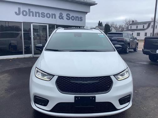 2026 Chrysler Pacifica Limited