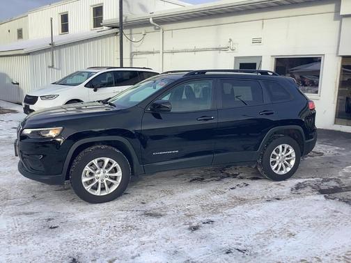 2022 Jeep Cherokee Latitude Lux