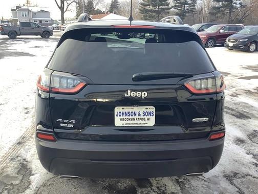 2022 Jeep Cherokee Latitude Lux