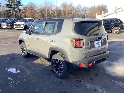 2023 Jeep Renegade Trailhawk