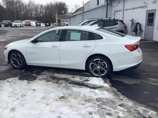 2024 Chevrolet Malibu LT