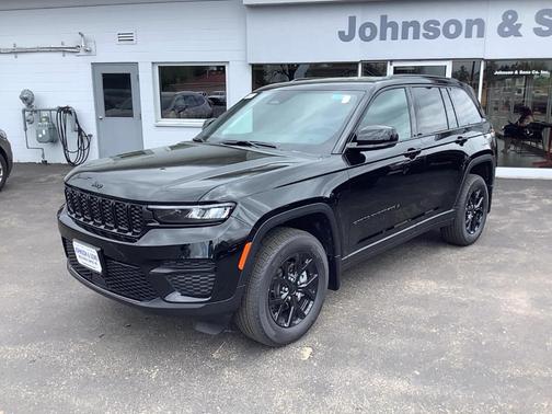 2025 Jeep Grand Cherokee Laredo