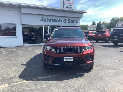 2025 Jeep Grand Cherokee Laredo