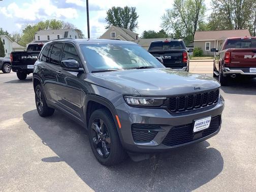 2023 Jeep Grand Cherokee Laredo