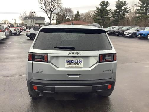 Silver Zynith 2026 Jeep Cherokee LAREDO/LIMITED