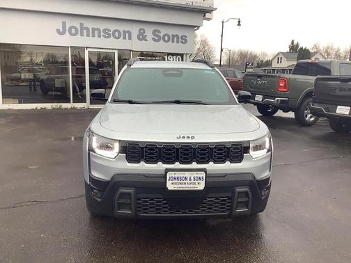 Silver Zynith 2026 Jeep Cherokee LAREDO/LIMITED