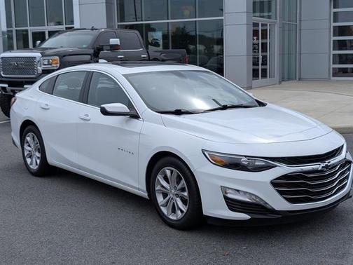 2022 Chevrolet Malibu FWD LT