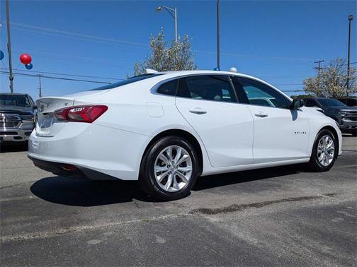 2022 Chevrolet Malibu FWD LT