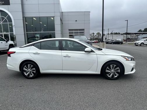 2021 Nissan Altima S FWD