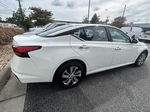 2021 Nissan Altima S FWD