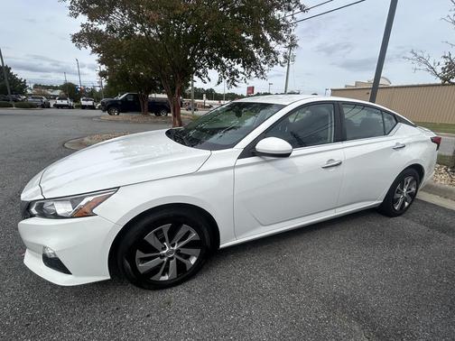 2021 Nissan Altima S FWD