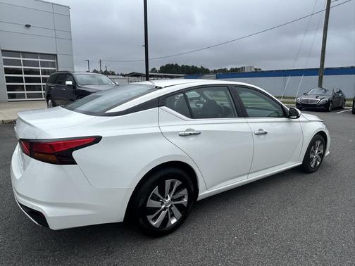 2021 Nissan Altima S FWD