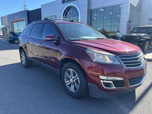 2017 Chevrolet Traverse 2LT