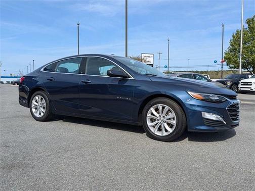2022 Chevrolet Malibu FWD LT