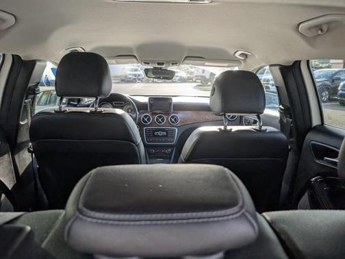 2015 Mercedes-Benz GLA-Class 4MATIC